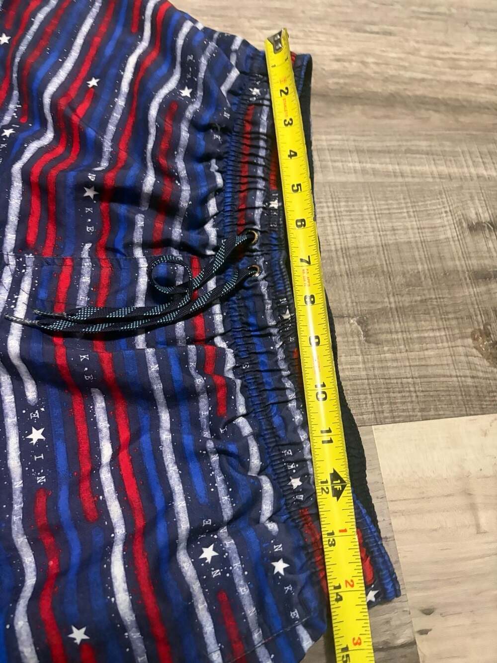 Nike Men's Americana Horizon Stripe 9" Swim Trunks - Picture 5 of 8